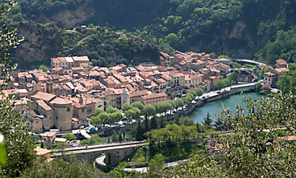 Vue du village de Breil-sur-Roya depuis la propriété